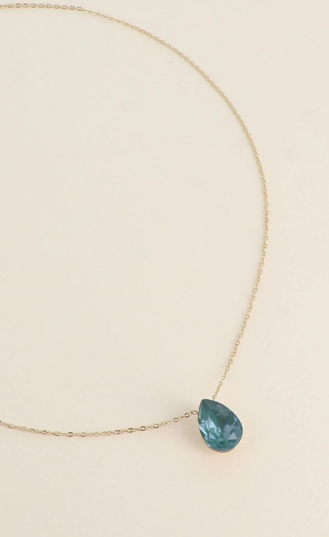 Collier Swarovski cristal vert sapin